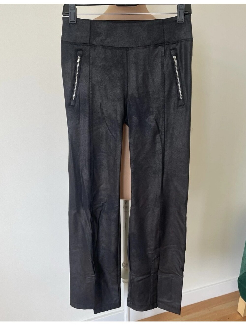 Athleta Black Faux-Leather Zip Pocket Pant Delancey Gleam Straight Leg Small